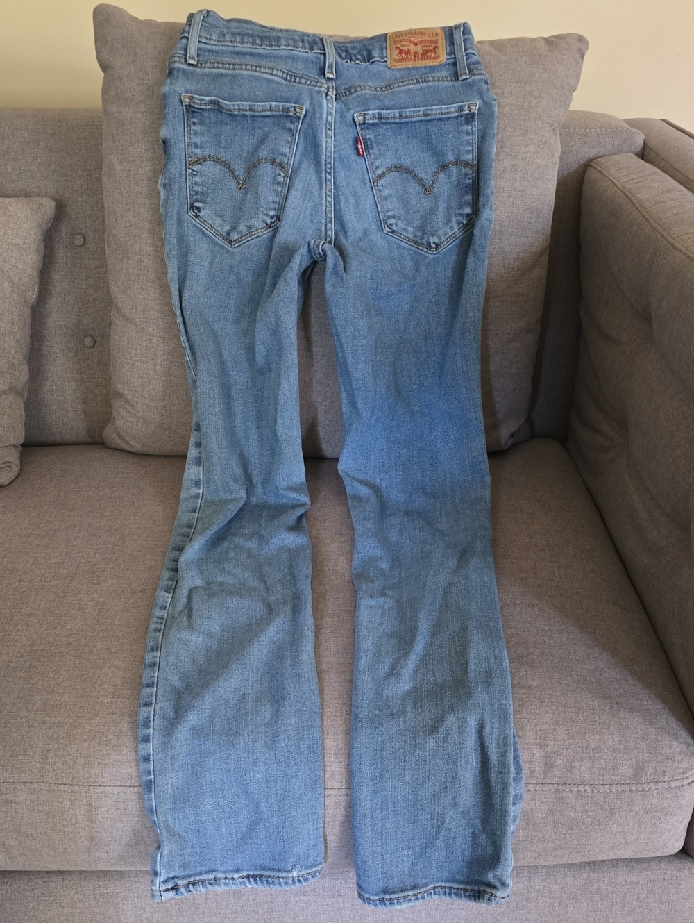 Levi's Jeans Women's Size 26 Size 2 Blue Levi's 724 High Rise Straight Comfy